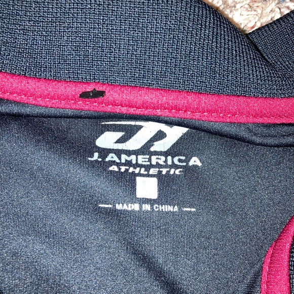 Men’s Razorback shirts size large - Picture 2 of 2